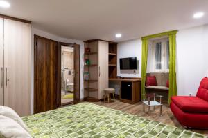 Moon Stone Residence Pag