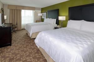 Queen Room with Two Queen Beds room in Holiday Inn Manassas - Battlefield an IHG Hotel