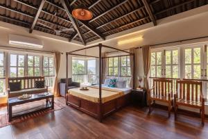 Antilia Villa - Luxurious-AC-Swimming pool