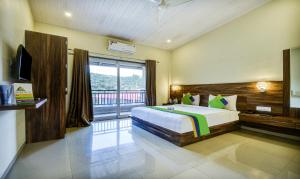 Treebo JP Cottage with Swimming Pool