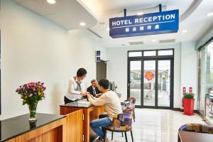 Menippe Hotel Kaohsiung