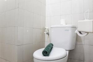 Comfy and Strategic Studio Signature Park Grande Apartment By Travelio