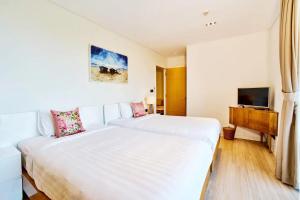 Clean & Quiet Villa - The Point Resort