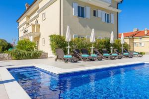 Luxury Apartments Villa Mande