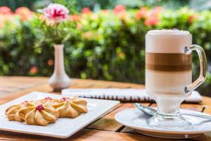 Holiday Inn Convention Center by IHG