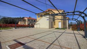 Luxury Vila compelx Aurora-Mar with 2 pools and 8 bedrooms, 200m from the beach - WiiBuk