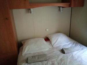 Maisons de vacances Mas Maurane - L'Olivier avec SPA prive : photos des chambres