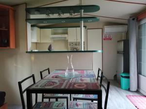 Maisons de vacances Mas Maurane - L'Olivier avec SPA prive aux portes d'ARLES : photos des chambres