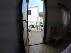 Double Room with Shared Bathroom room in Casa Margarita