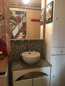 Petit appartement au cœur de PARIS