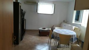 Apartments Tustica Sukošan