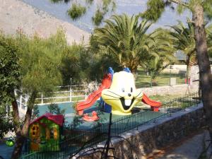 Chrissa Camping Rooms & Bungalows Parnassos Greece