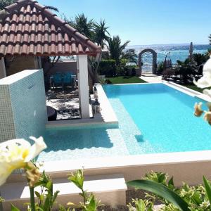 Villa Maris- beachfront villa with exclusive pool