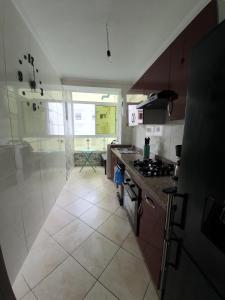 Appartement avec piscine, 1min de la plage