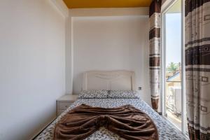 Amaze Residence luxury 2 bedroom apartment 6