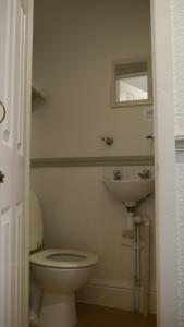 Single Room with Private Bathroom room in Hornby House Hotel