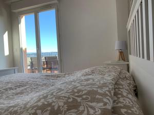 Appartements Appartement 12 - Golf de Roquebrune - Vue mer imprenable ! : photos des chambres