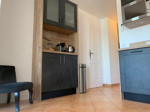 Appartements Appartement 12 - Golf de Roquebrune - Vue mer imprenable ! : photos des chambres