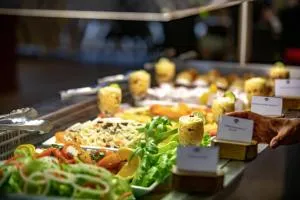 Bird Of Paradise Hotel - Горока