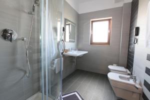 Double Room room in Hotel Victoria Tirana