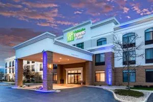 Holiday Inn Express & Suites Cedar Falls - Waterloo by IHG - واترلو