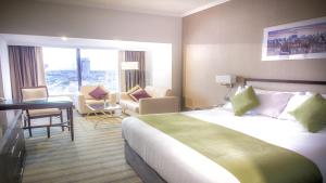 Holiday Inn Jeddah Al Salam, an IHG Hotel - image 1