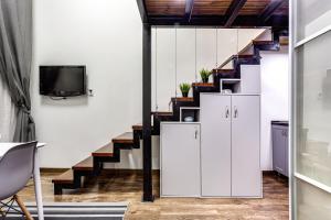 Valova 13, small studio