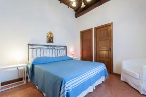 Relax at the Swimming Pool by Wonderful Italy