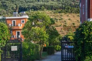 Donatos Apartments & Studios - Parga