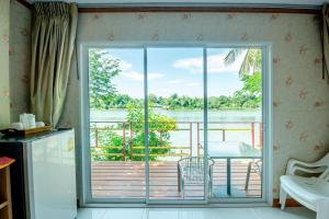 Golden Dragon Kanchanaburi