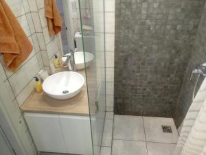 Тихий lux, левый берег, Караван