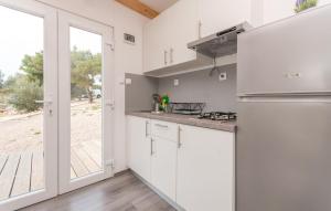 Bungalows with pool Dream of Kornati