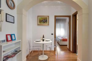 VeronaInFlat - Castle View