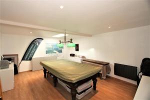 Chemin de la Roseraie