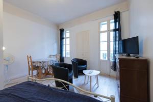 Appartements T1 Rue CASTELLANE : photos des chambres