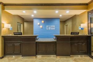 Holiday Inn Express & Suites Clovis by IHG