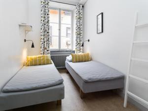 Bed in 6-Bed Mixed Dormitory Room room in Castanea Old Town Hostel