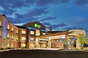 Holiday Inn Express & Suites Nampa - Idaho Center by IHG - 2hvězdičkové hotely ve městě Nampa