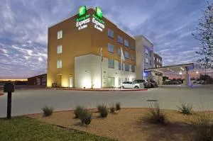 Holiday Inn Express & Suites - Brookshire - Katy Freeway by IHG - Sealy