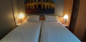 ibis Arles photo 12
