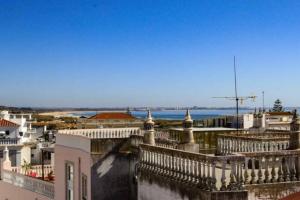 Townhouse w Beautiful terrace - 360 degrees views!