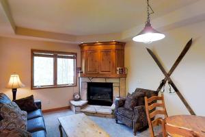 Romance at Riverbends Snowflake Lift