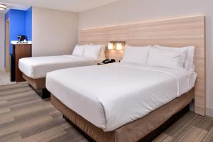 Queen Room with Two Queen Beds room in Holiday Inn Express Hotel & Suites Cincinnati - Mason an IHG Hotel