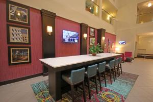 Holiday Inn Express & Suites Charlotte North by IHG