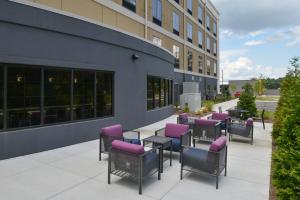 Holiday Inn Express and Suites Bryant - Benton Area by IHG