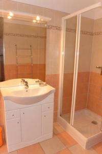 Appartements RUMANA 1- PROCHE PLAGE ET COMMERCES - ALERIA : photos des chambres