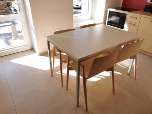 Cube studio by the river (with free bike rental)