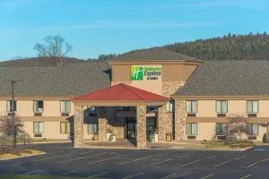 Holiday Inn Express & Suites Cooperstown by IHG - أونيونتا