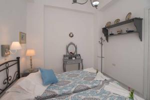 Seaview beautiful house with 2 bedrooms in Molos Paros Greece