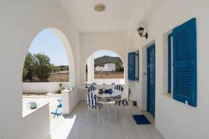Seaview beautiful house with 2 bedrooms in Molos Paros Greece